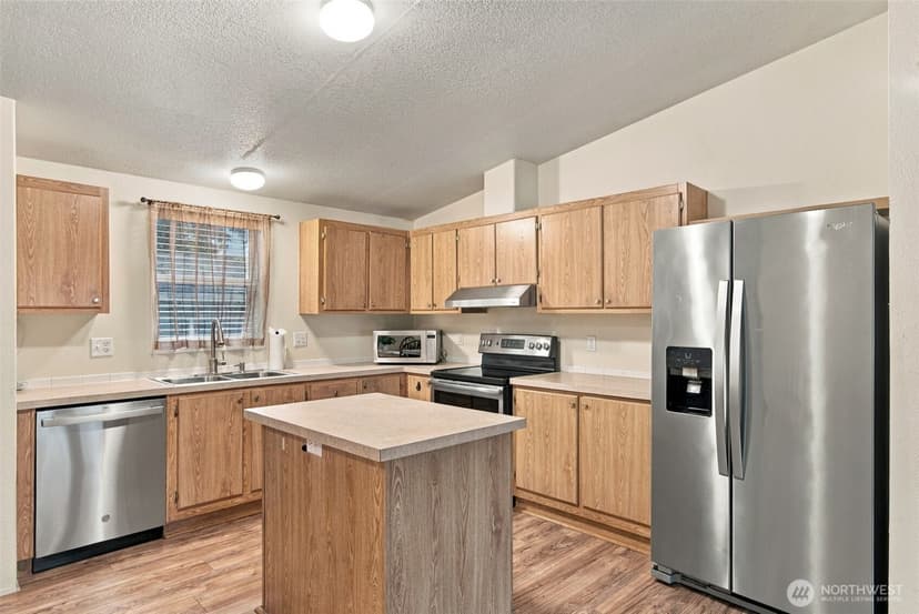 Property photo for 22706 114th Place SE, Kent photo 6