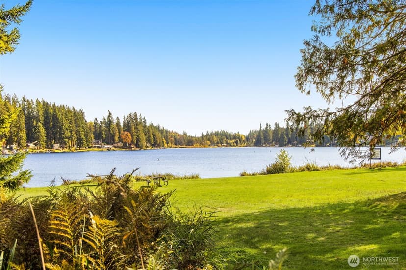 Property photo for 18226 Dubuque Road, Snohomish photo 13