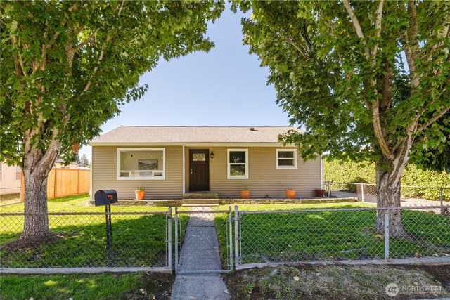 Property photo for 3227 Solie Avenue, Bremerton