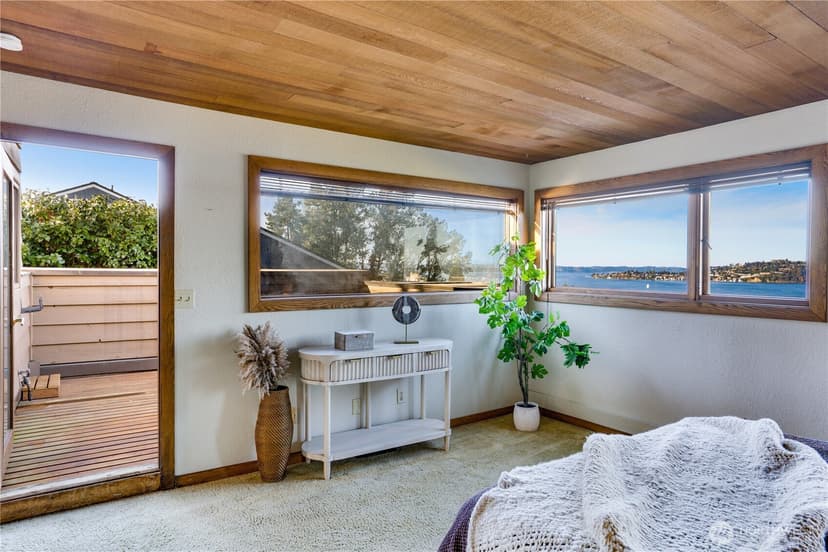 Property photo for 405 N Stadium Way, Tacoma photo 18