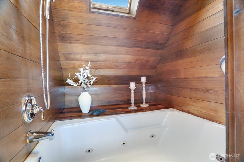 Property photo for 405 N Stadium Way, Tacoma photo 22
