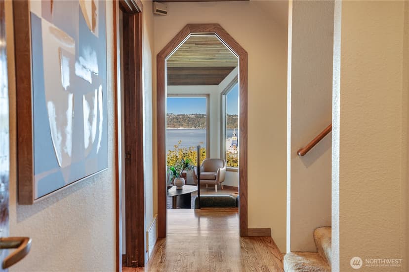 Property photo for 405 N Stadium Way, Tacoma photo 16