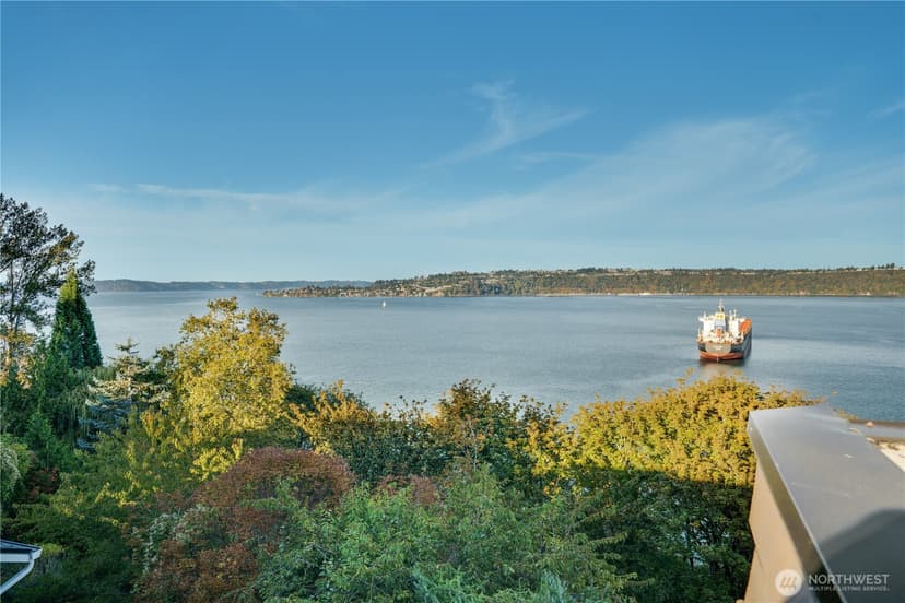 Property photo for 405 N Stadium Way, Tacoma photo 19