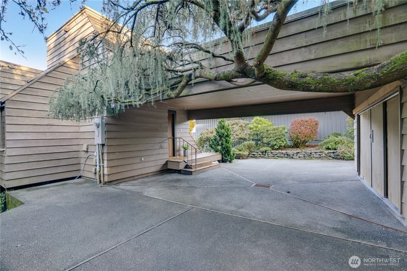 Property photo for 405 N Stadium Way, Tacoma photo 32