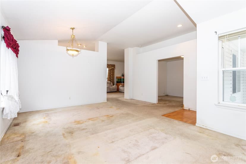 Property photo for 2835 U Street SE, Auburn photo 7