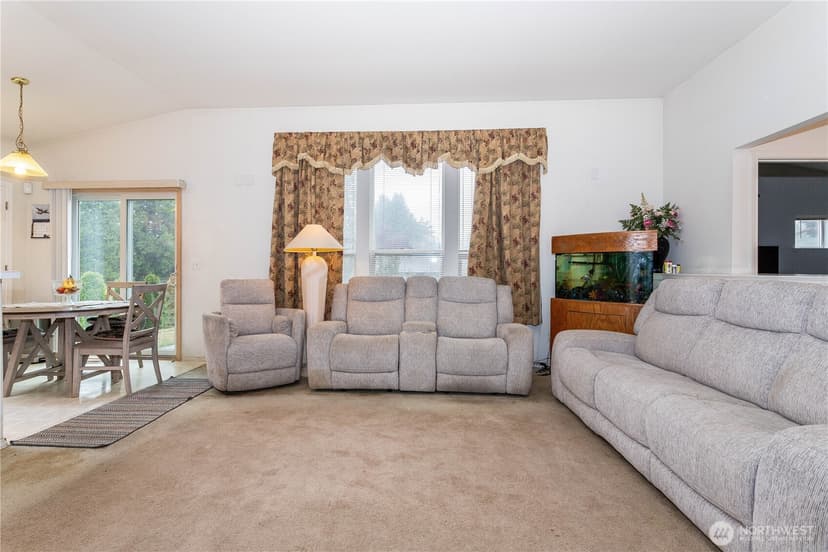 Property photo for 2835 U Street SE, Auburn photo 11