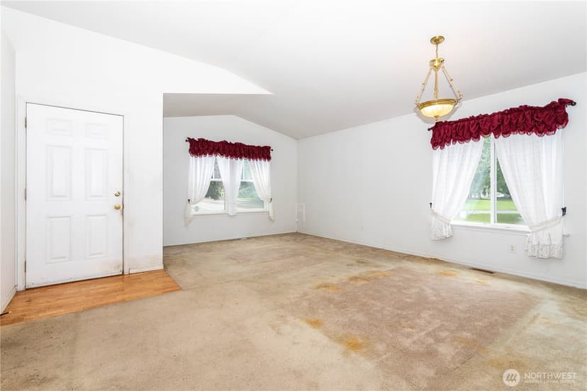 Property photo for 2835 U Street SE, Auburn photo 5