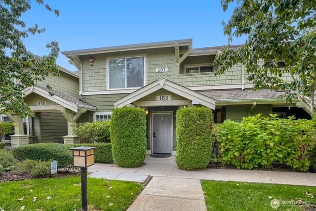 Property photo for 1905 24th Avenue NE #103, Issaquah