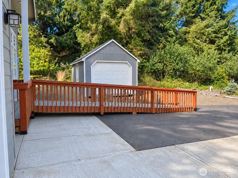 Property photo for 341 Redwood Court SE, Ocean Shores photo 5