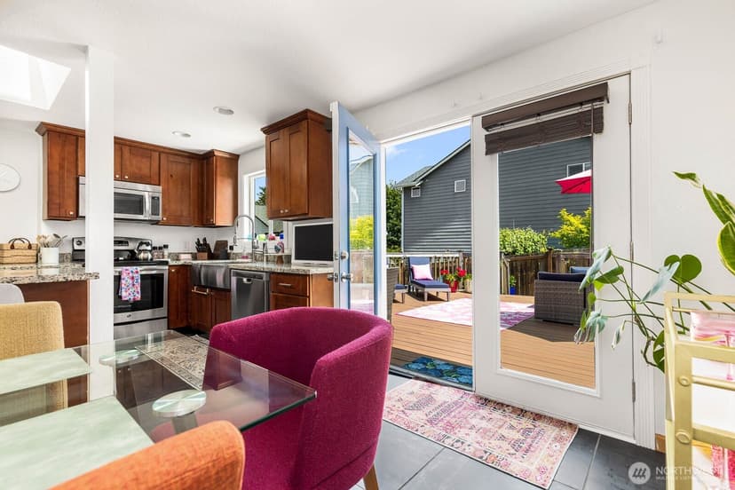 Property photo for 10038 59th Avenue, Seattle photo 19