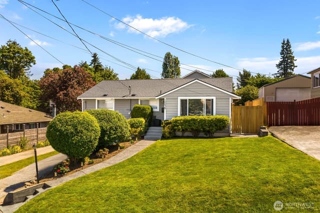 Property photo for 10038 59th Avenue, Seattle photo 2