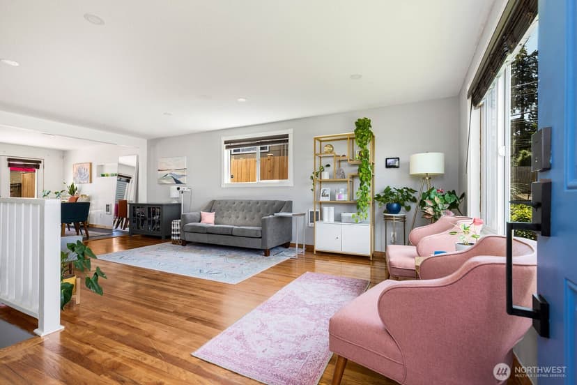 Property photo for 10038 59th Avenue, Seattle photo 8