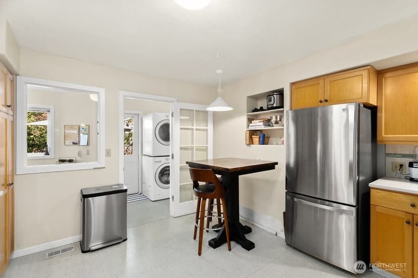 Property photo for 2112 NE 55th Street, Seattle photo 10