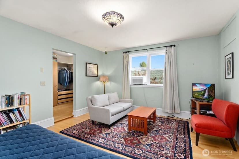 Property photo for 2112 NE 55th Street, Seattle photo 16