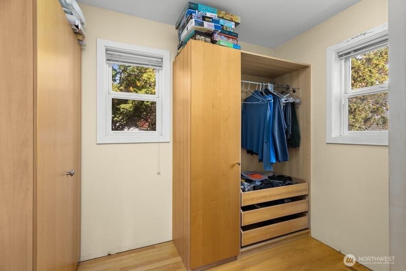 Property photo for 2112 NE 55th Street, Seattle photo 17