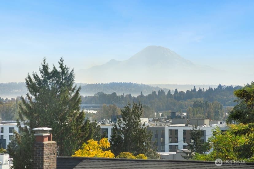 Property photo for 2112 NE 55th Street, Seattle photo 23