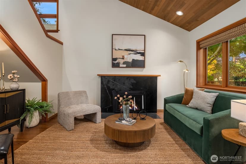 Property photo for 2020 42nd E, Seattle photo 6