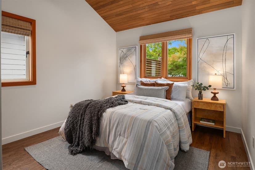 Property photo for 2020 42nd E, Seattle photo 27