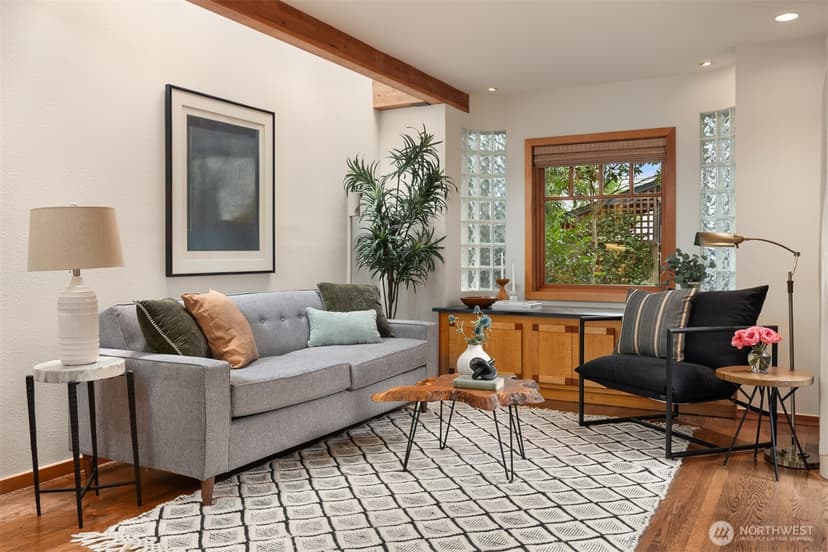 Property photo for 2020 42nd E, Seattle photo 12