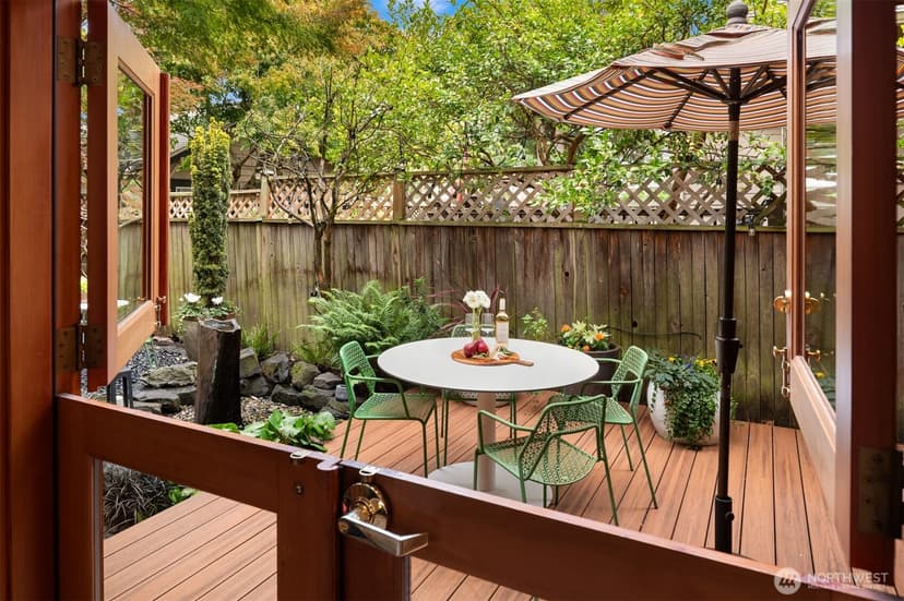 Property photo for 2020 42nd E, Seattle photo 14