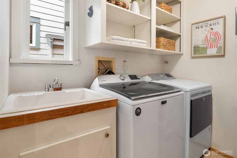 Property photo for 2020 42nd E, Seattle photo 22