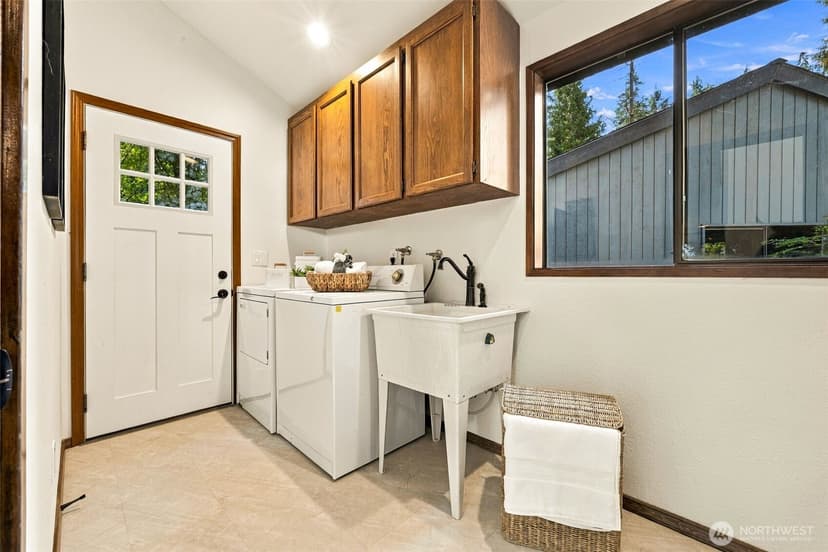 Property photo for 21931 3rd Avenue SE, Bothell photo 26