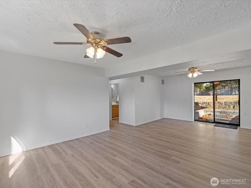 Property photo for 14403 48th Place W, Edmonds photo 28