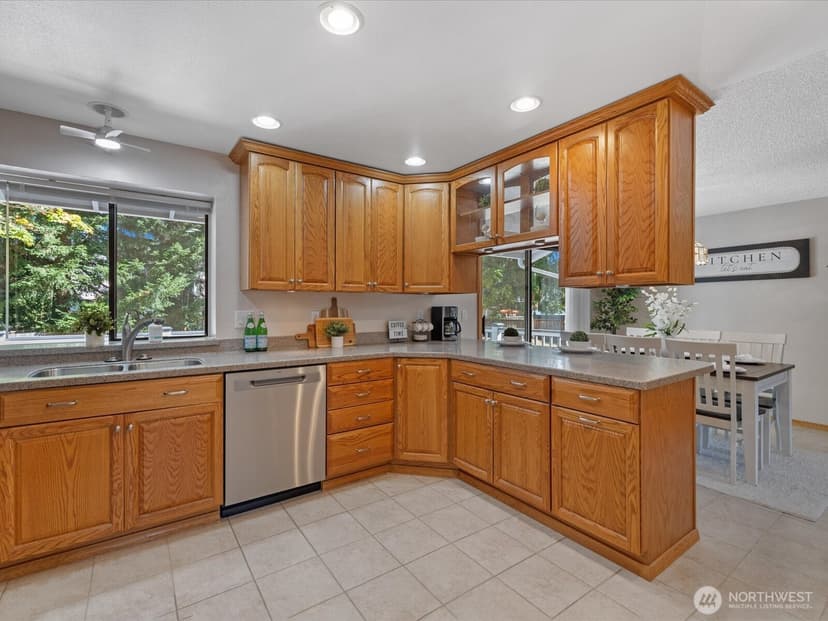Property photo for 14403 48th Place W, Edmonds photo 10