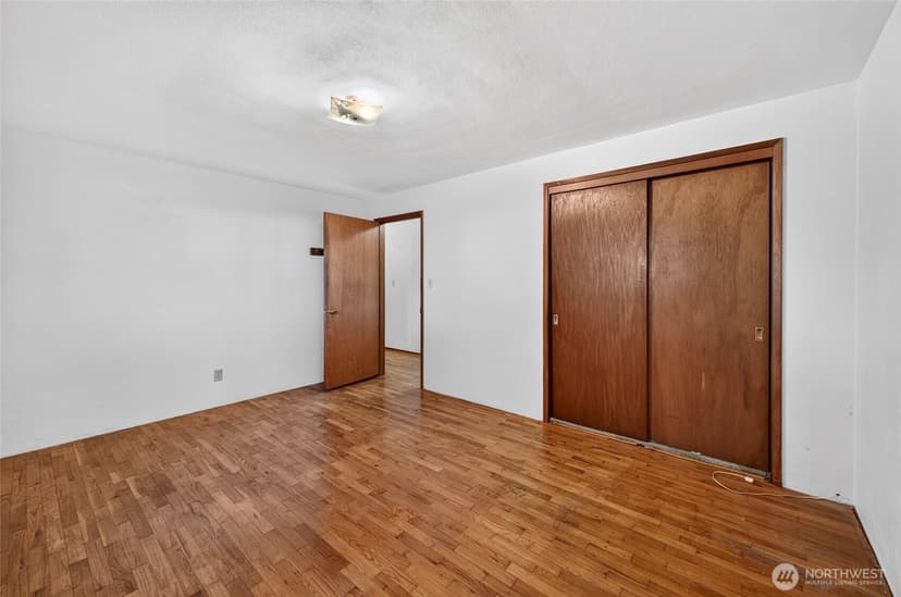 Property photo for 2016 J Street NE, Auburn photo 11