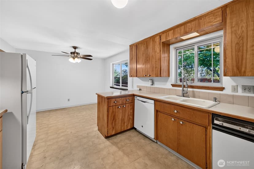 Property photo for 2016 J Street NE, Auburn photo 17