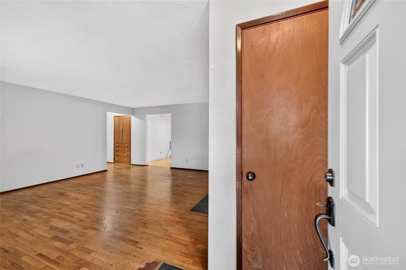 Property photo for 2016 J Street NE, Auburn photo 14