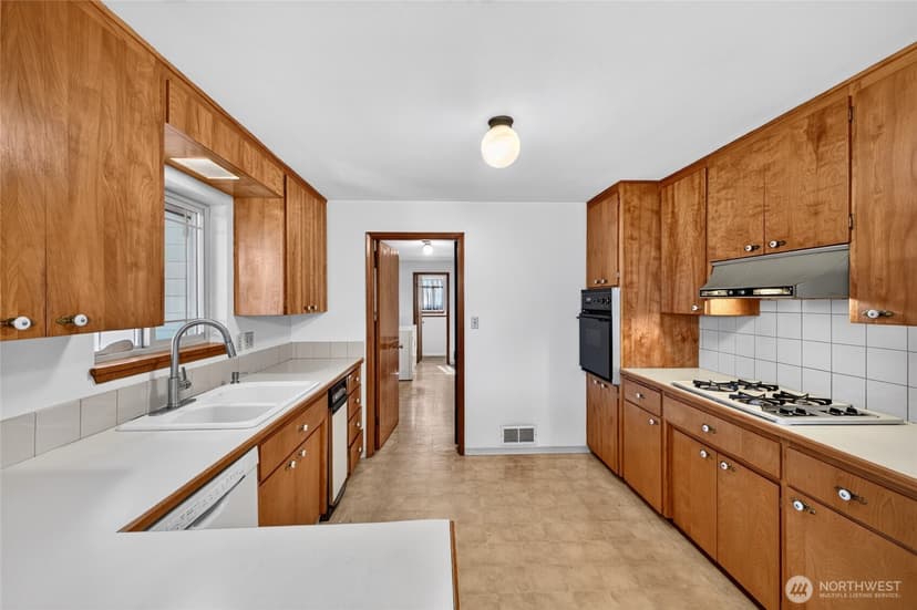 Property photo for 2016 J Street NE, Auburn photo 16