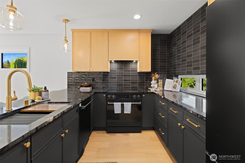 Property photo for 5027 SW Waite Street, Seattle photo 14