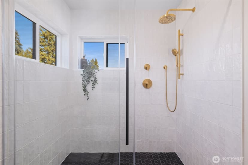 Property photo for 5027 SW Waite Street, Seattle photo 33