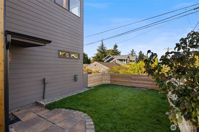Property photo for 5027 SW Waite Street, Seattle photo 3