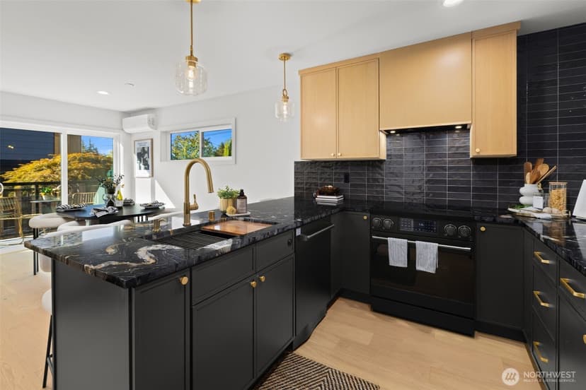 Property photo for 5027 SW Waite Street, Seattle photo 15