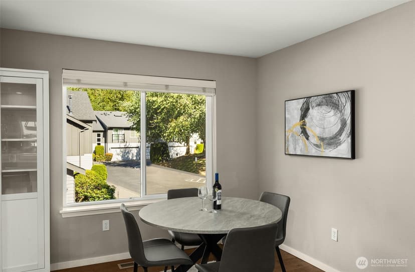 Property photo for 3752 257th Avenue SE, Sammamish photo 18