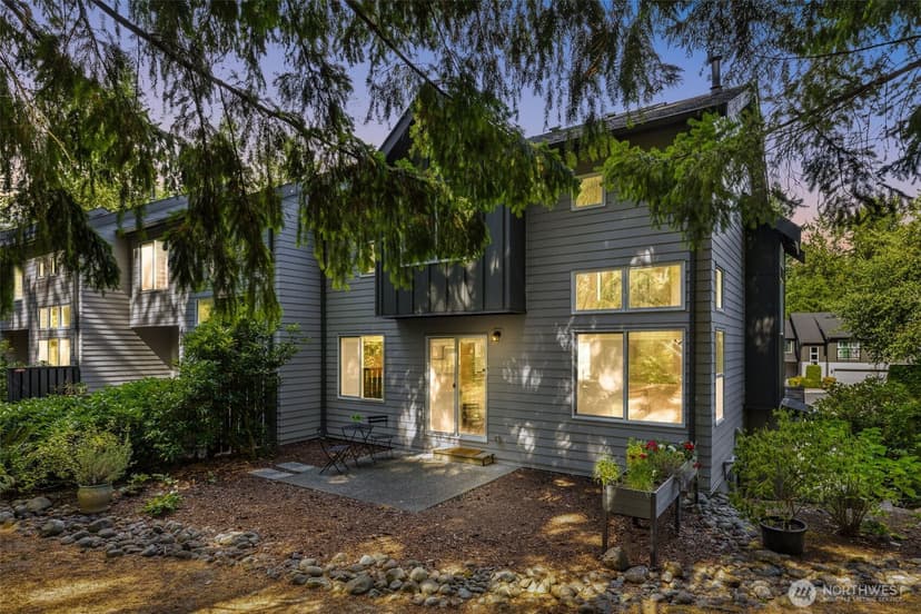 Property photo for 3752 257th Avenue SE, Sammamish photo 37
