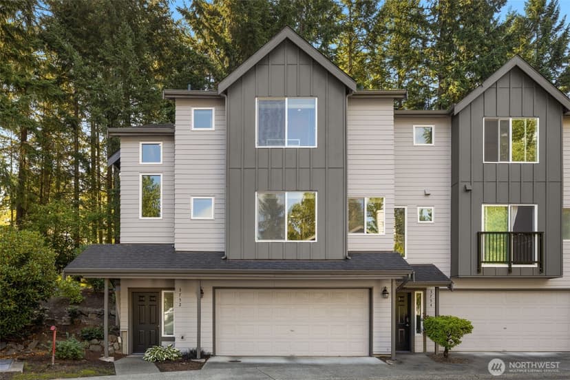 Property photo for 3752 257th Avenue SE, Sammamish photo 2