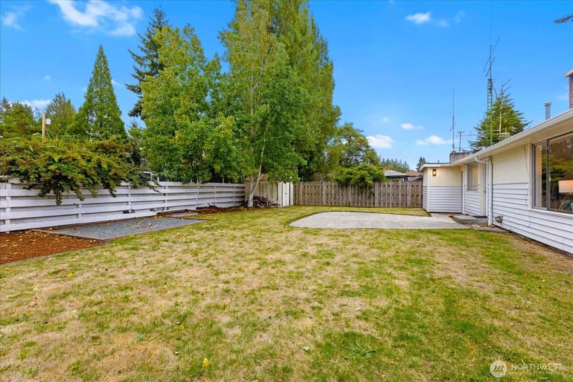 Property photo for 23107 84th Avenue W, Edmonds photo 26