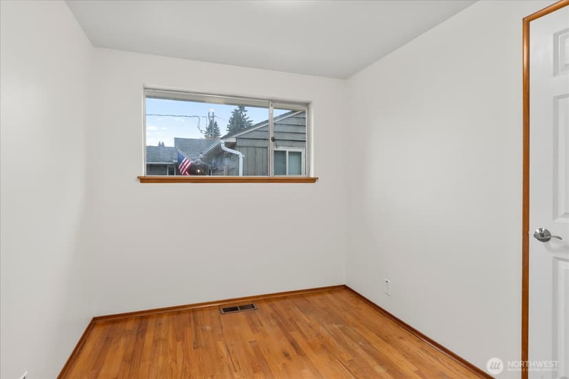 Property photo for 23107 84th Avenue W, Edmonds photo 22