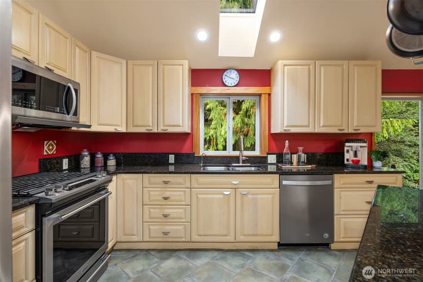 Property photo for 4305 Meander Lane, Langley photo 7