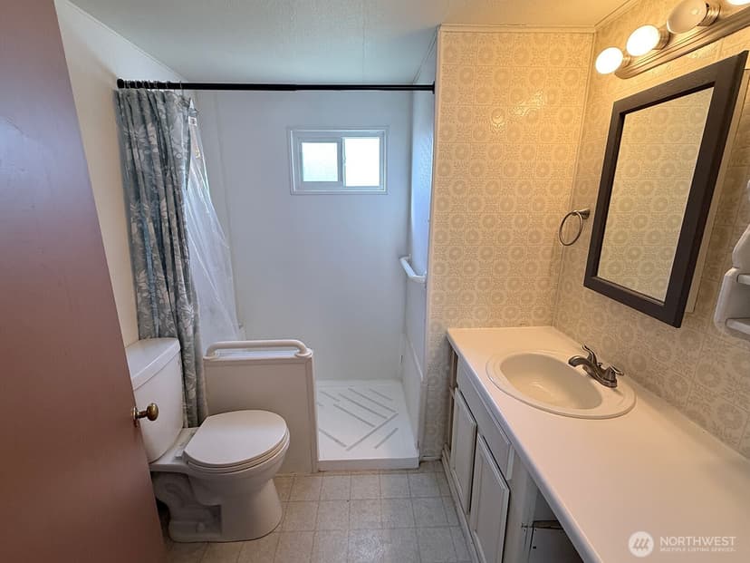 Property photo for 3415 S 181st Place, SeaTac photo 15