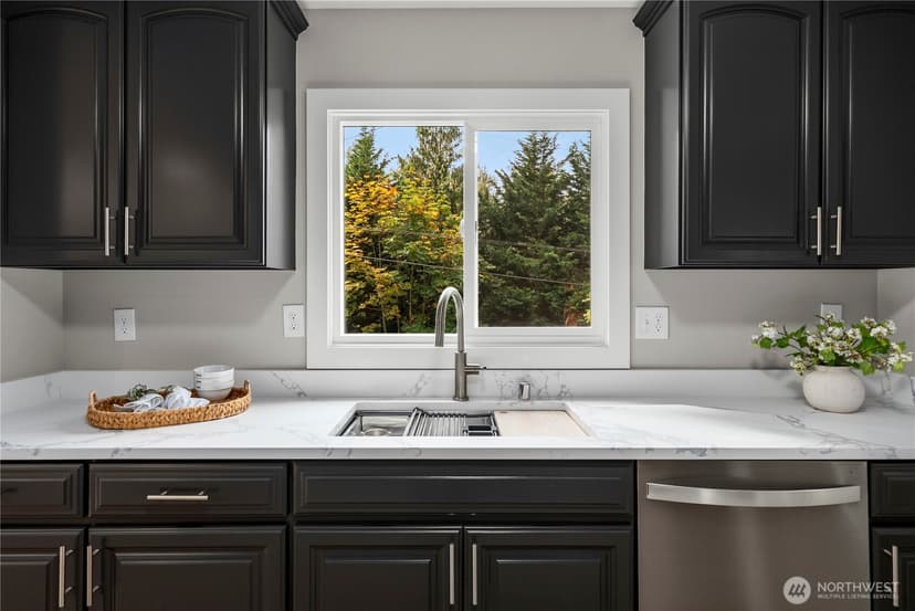 Property photo for 22800 Upper Dorre Don Way SE, Maple Valley photo 14