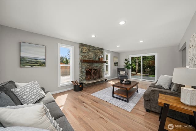 Property photo for 22800 Upper Dorre Don Way SE, Maple Valley photo 4