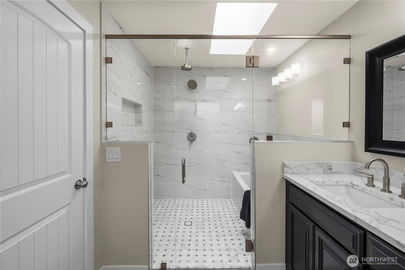 Property photo for 22800 Upper Dorre Don Way SE, Maple Valley photo 25