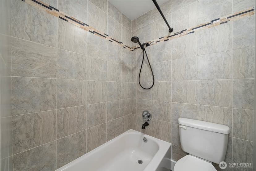 Property photo for 22800 Upper Dorre Don Way SE, Maple Valley photo 31