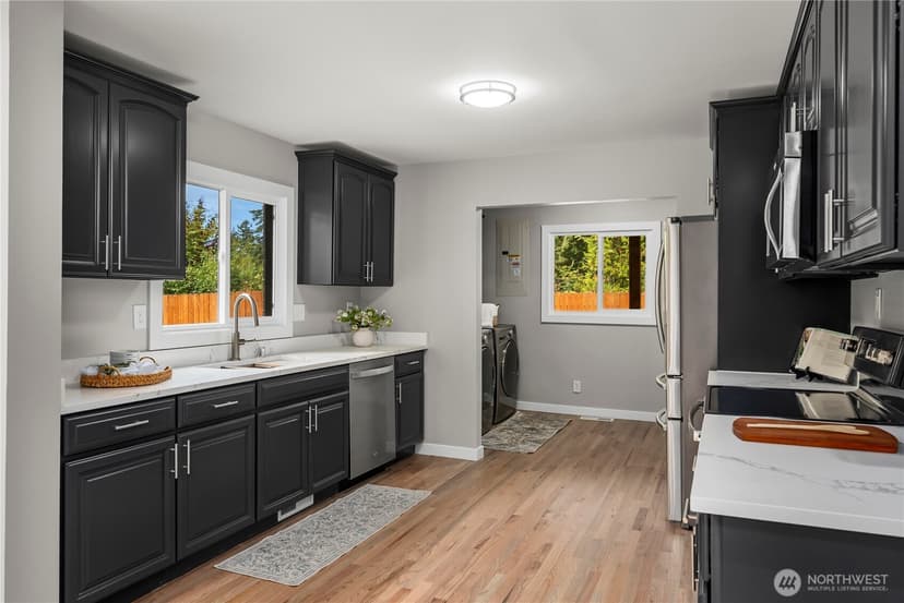 Property photo for 22800 Upper Dorre Don Way SE, Maple Valley photo 13