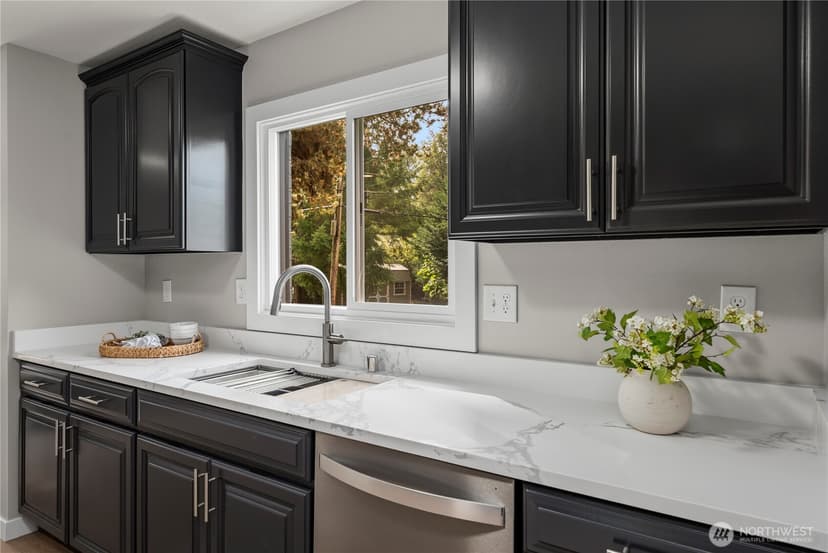 Property photo for 22800 Upper Dorre Don Way SE, Maple Valley photo 15