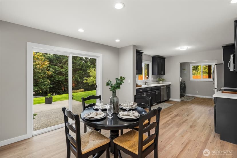 Property photo for 22800 Upper Dorre Don Way SE, Maple Valley photo 11